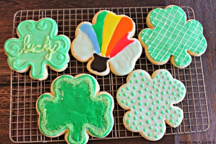 St Patricks Day Sugar Cookies with royal icing